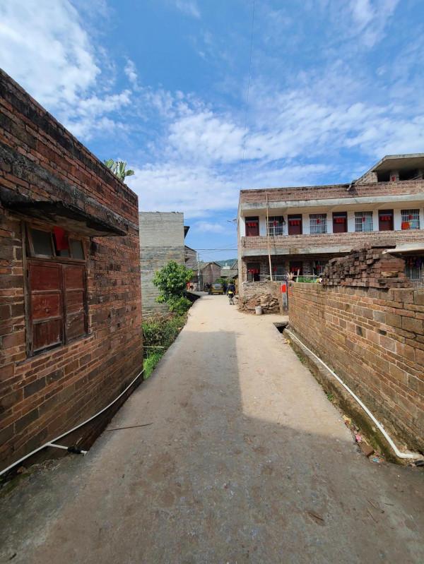 鹹魚淘回來的二手機王，兩千多買個二手機，香不香？