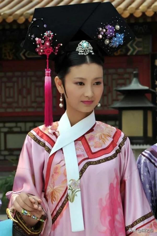 斕曦38歲給鞠婧禕當婆婆，倪虹潔43歲給劉濤當媽，不入丫頭教真颯