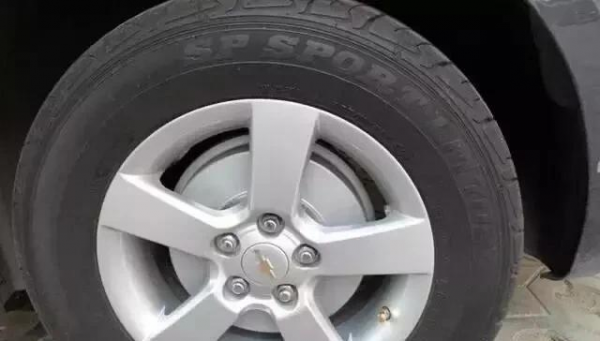 開完 Mach-E 的我,卻寫了個剎車科普 開完 Mach-E 的我,卻寫了個剎車科普