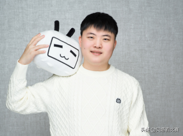 2大老將韓服殺瘋了！Uzi怒砍21殺狂拿7場MVP，Rookie打上韓服53名