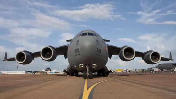 C-17“環球霸王”III運輸機圖集（200圖）