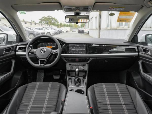 10萬級，國產能對抗合資？奔騰B70、朗逸、軒逸三車對比，見分曉