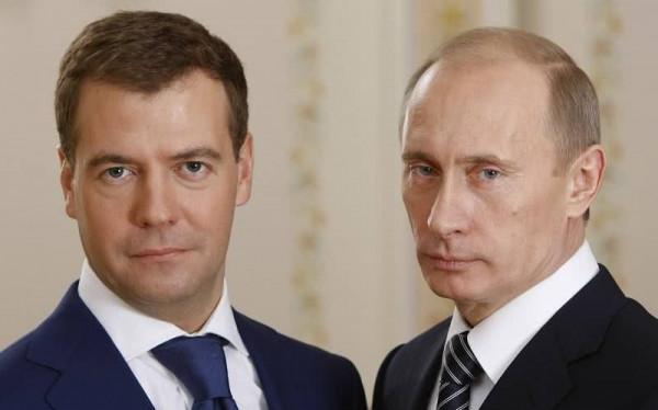 立陶宛呼籲扔掉中國手機,梅氏咳嗽嚴重,美國騎警鞭趕移民 立陶宛呼籲扔掉中國手機,梅氏咳嗽嚴重,美國騎警鞭趕移民