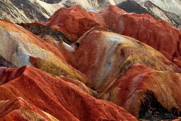 張掖七彩丹霞——華冠全球 張掖七彩丹霞——華冠全球