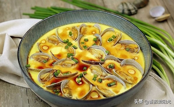 大寶二寶齊放假，準備十個蒸菜，親媽怎會虧了她們倆