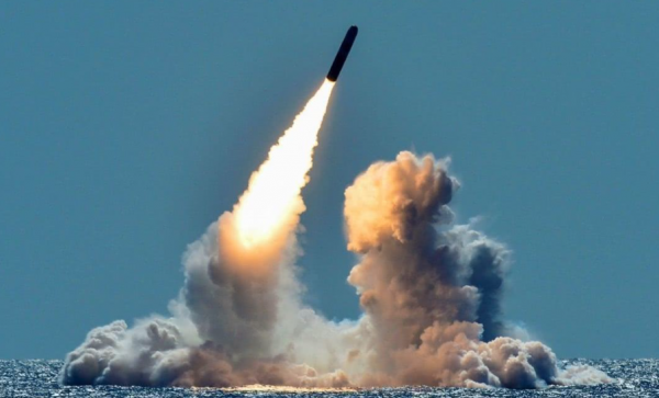 12月23日,中國呼籲美將核武削至千枚以下;美共和黨挖民主黨牆角 12月23日,中國呼籲美將核武削至千枚以下;美共和黨挖民主黨牆角