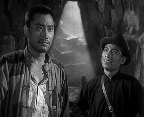 送鴿子巧獲情報,武工隊剷除漢奸“孟扒皮” 送鴿子巧獲情報,武工隊剷除漢奸“孟扒皮”