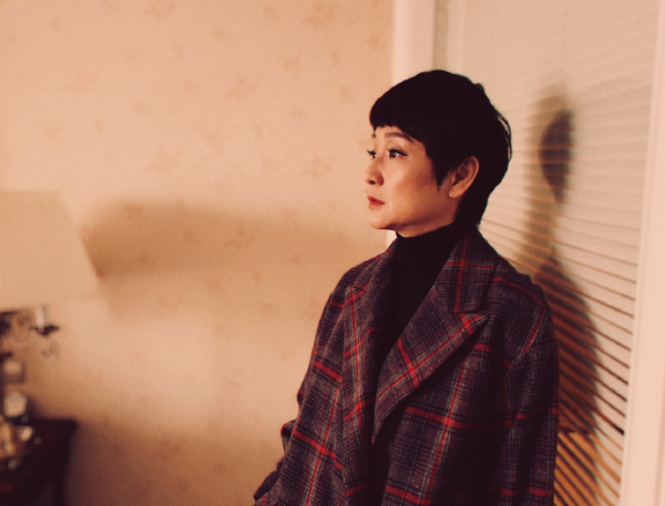 孔琳:王全安為蔣雯麗把她拋棄,7年戀人又把她拋棄,52歲還未婚 孔琳:王全安為蔣雯麗把她拋棄,7年戀人又把她拋棄,52歲還未婚