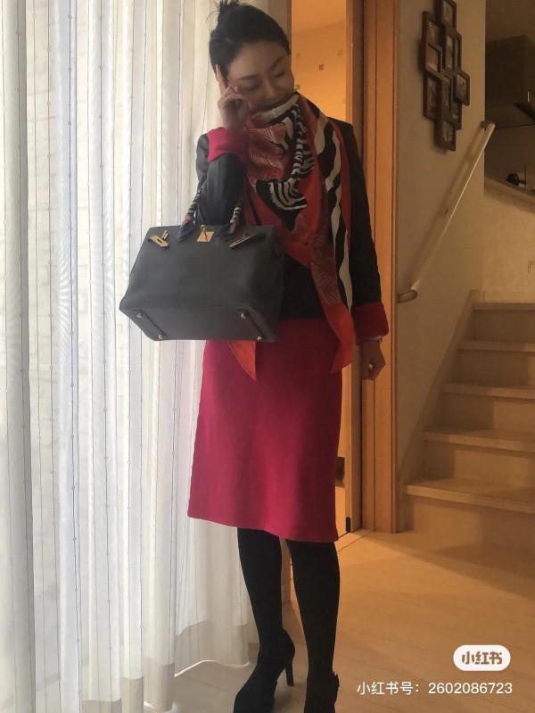 冬天喜歡有顏色的搭配