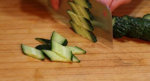 黃瓜這樣做太好吃了，做法簡單，開胃下飯，天天吃都不膩