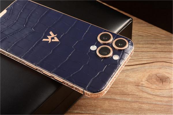 愛馬仕同款,皮革中的黃金:藍色鱷魚皮定製款iPhone 13 Pro 愛馬仕同款,皮革中的黃金:藍色鱷魚皮定製款iPhone 13 Pro