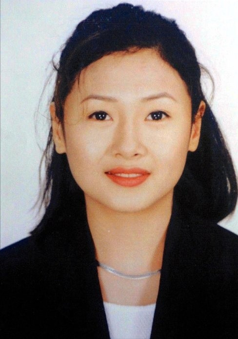 2003年，馬來西亞28歲少婦晚宴後離奇失蹤，一個布條成為破案關鍵