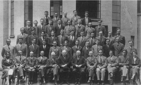 基本粒子7|如何知道α粒子就是氦核?放射性的發現和研究 基本粒子7|如何知道α粒子就是氦核?放射性的發現和研究