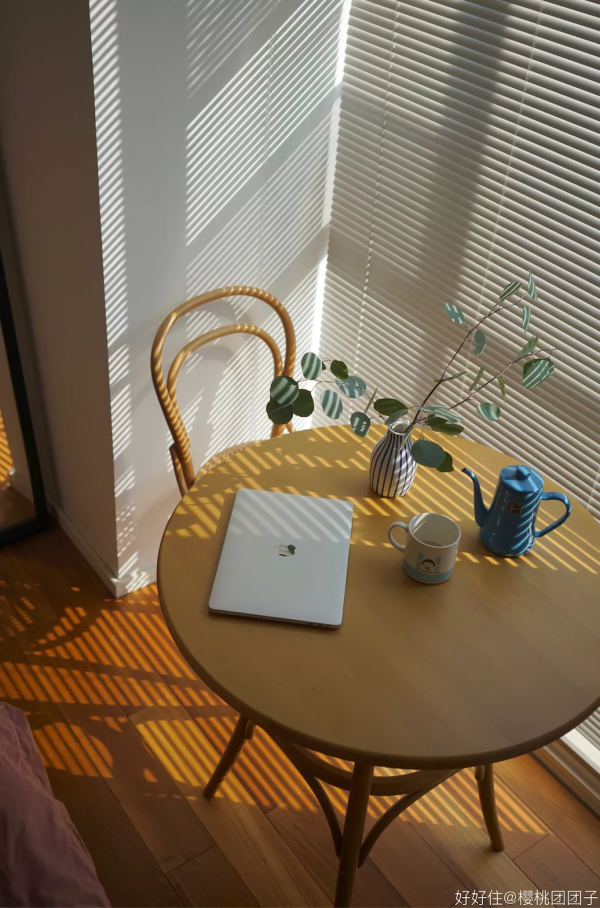 她家8㎡小臥室，溫馨敞亮又能裝（附好物+顯大tips）