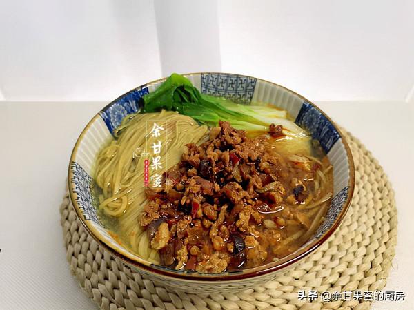 肉臊子湯麵備受歡迎，家常做法簡單味美，管飽又暖胃，太讚了