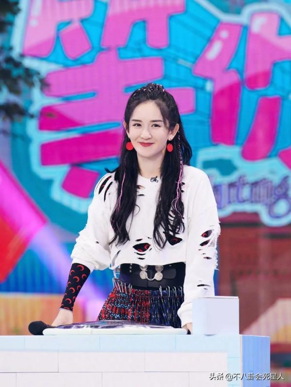 被“齊劉海”坑過的女星們,明明是美豔大氣,有劉海就成土氣小妹 被“齊劉海”坑過的女星們,明明是美豔大氣,有劉海就成土氣小妹