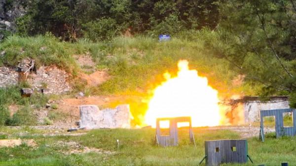 反坦克火箭彈射擊，看著就帶勁兒！