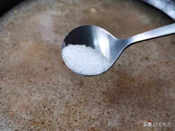 牛蹄筋要怎麼做才軟爛入味，教你家常做法，一口下去全是膠原蛋白