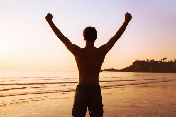 1歲小孩都知道跌倒了再爬起來，為什麼成年人不知道？