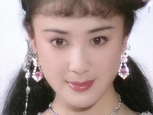 當港臺女神遇到內地美人，林心如被豔壓5次，巔峰張柏芝難逢敵手