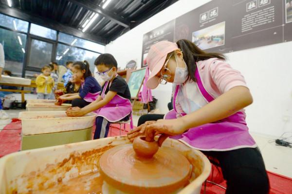 吟詩賞月、花海打卡，“獨山夜月”文化體驗周啟幕