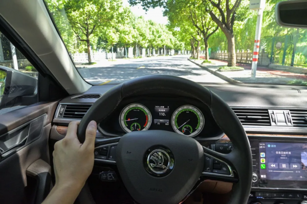 15萬買二手頂配速派,實用豪華全都有 15萬買二手頂配速派,實用豪華全都有