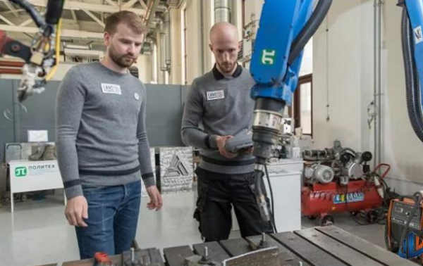 美媒：中國軍工愛“抄作業”，山寨蘇27？美國“抄”起來連根拔起