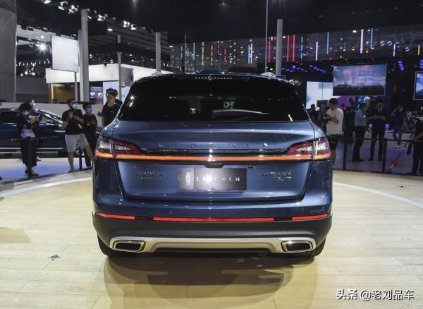 長安林肯航海家2.7T四驅總統版，外形高大威猛，內飾豪華精緻