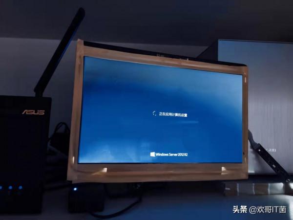 舊的筆記本壞了,不要浪費,把螢幕改造成顯示器用吧 舊的筆記本壞了,不要浪費,把螢幕改造成顯示器用吧