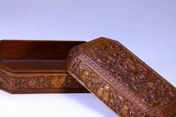 寶物眾鑑「4」舊藏黃花梨龍紋蓋盒