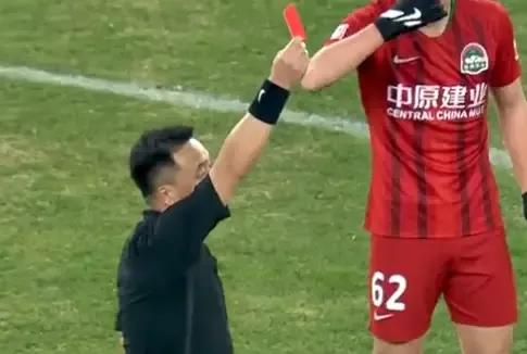 中超倒數第三輪結束，說說賽場風氣吧！技術分析是專業人士的作業