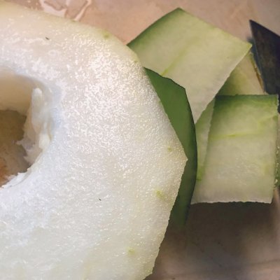 鮮香可口,吃起來特別過癮,讓人讚不絕口 鮮香可口,吃起來特別過癮,讓人讚不絕口