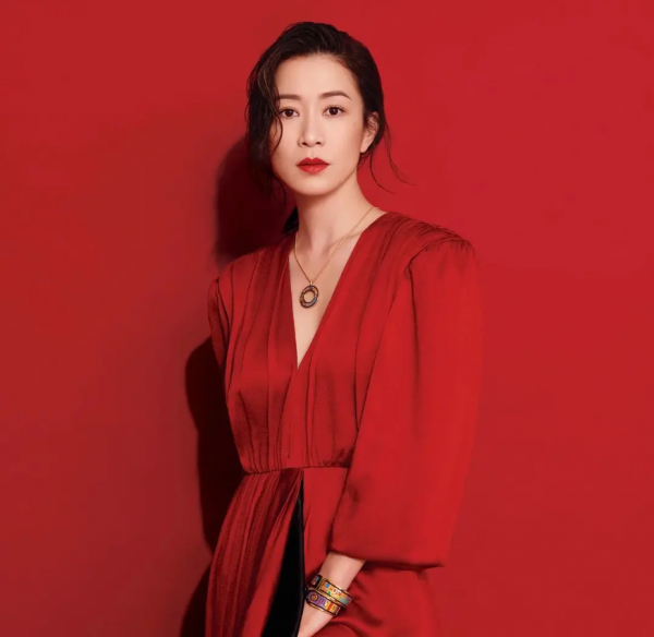 港姐內地撈金咖位大跳水？袁詠儀新劇成宋佳陪襯，佘詩曼頻頻鑲邊