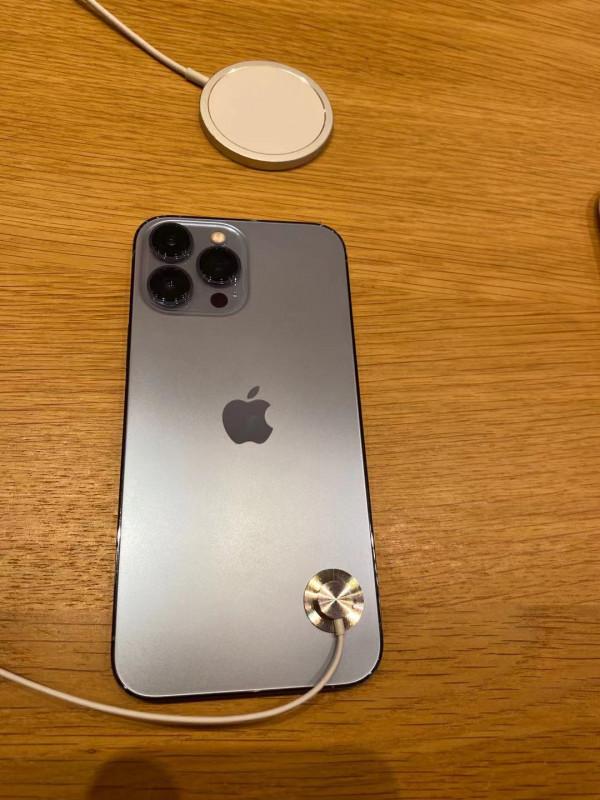 Iphone13 pro攝像頭醜出天際 銷量卻節節高升 佩服蘋果的號召力