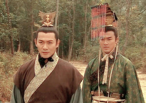 從收視冠軍看TVB興衰史，盤點1992—2021年TVB年冠，差距就出來了