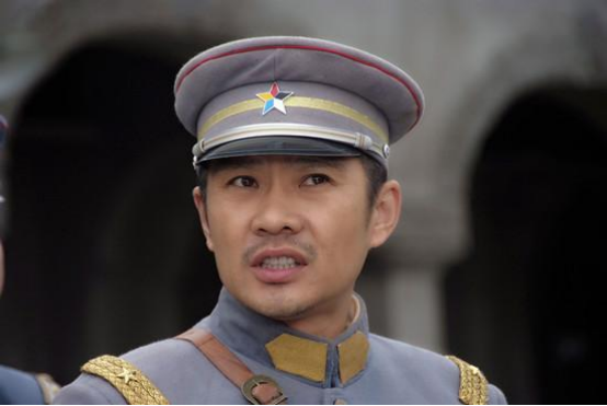 他是偽滿總理的兒子,也是紅色特工,為救國忍痛送漢奸父親入獄 他是偽滿總理的兒子,也是紅色特工,為救國忍痛送漢奸父親入獄