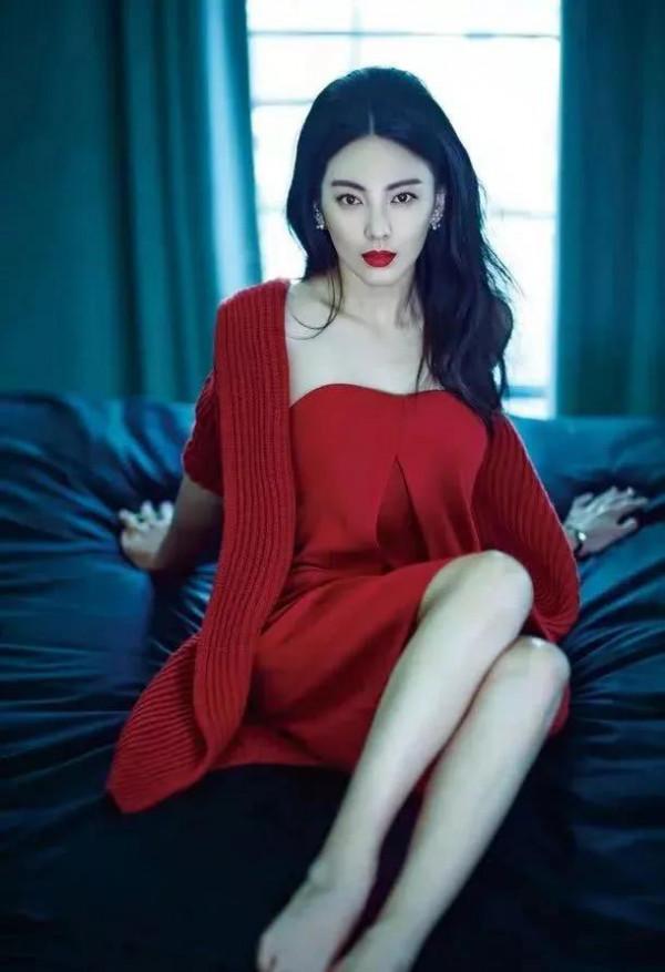 女神張雨綺驚豔時光寫真集