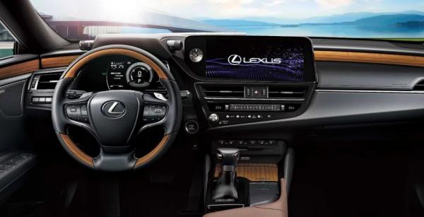 大家都說雷克薩斯ES200動力太差,開過真的是這樣嗎? 大家都說雷克薩斯ES200動力太差,開過真的是這樣嗎?