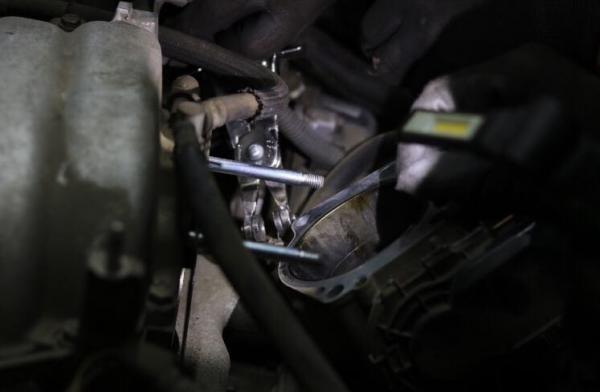 老車翻新:修復2005年凌志LS430,V8自吸大排量,一代神話再復活 老車翻新:修復2005年凌志LS430,V8自吸大排量,一代神話再復活