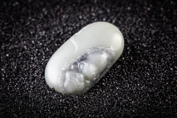 東家APP：中國最年輕的玉雕師，正在悶聲發大財