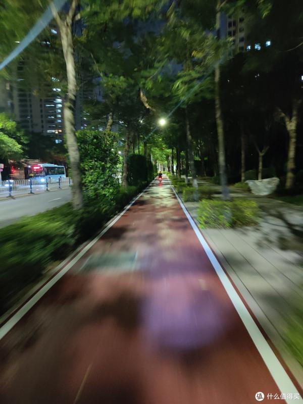 試水 realme GT 大師探索版:索尼 imx766 鏡頭真的香嗎? 試水 realme GT 大師探索版:索尼 imx766 鏡頭真的香嗎?