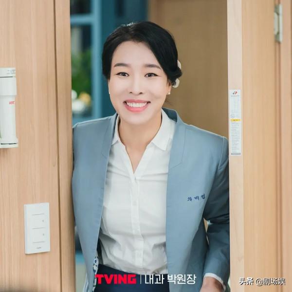 同名漫畫改編，在職醫生親述，真實而又忙碌的日常