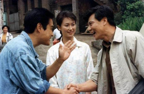 三十年前紅遍廣東的《情滿珠江》女主角，58歲的她依舊十分優雅