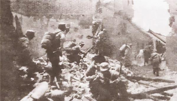 八路軍繳獲山炮無用處，埋到深山中，一年後挖出來還屢建奇功