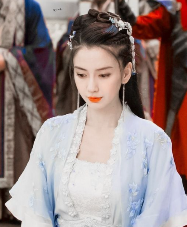 古裝的楊穎Angelababy你們覺得漂亮嗎
