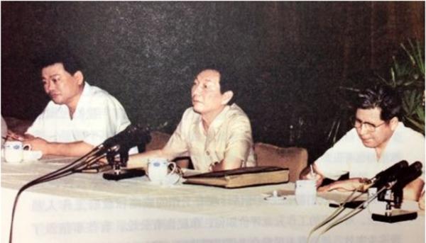 朱鎔基面對資金難題，宮著銘：要想開發浦東，就要借全國的錢