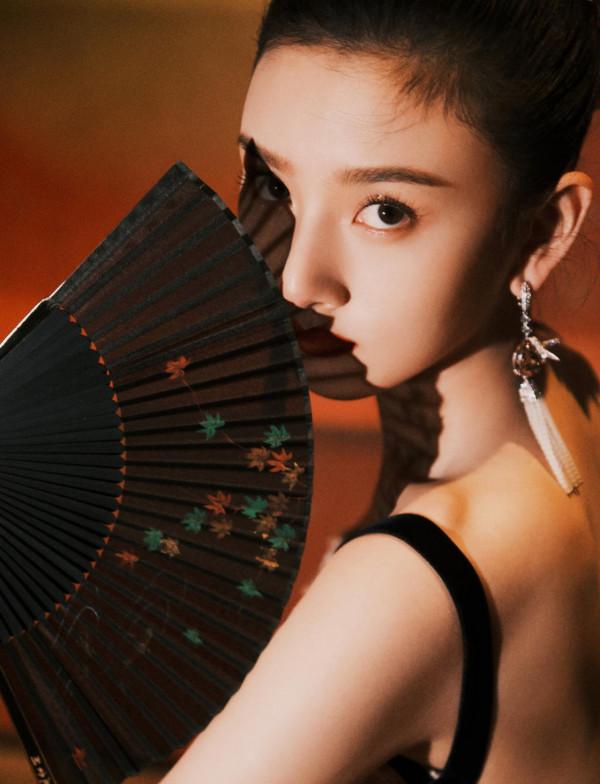 240號“女神”宋祖兒 240號“女神”宋祖兒