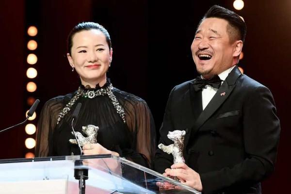 和王菲的初戀相愛28年，51歲的詠梅才是人間清醒