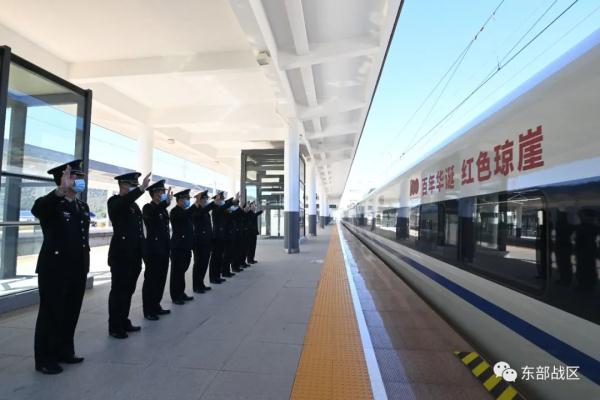 策劃|送老兵的這些鏡頭,看著看著就淚目了…… 策劃|送老兵的這些鏡頭,看著看著就淚目了……