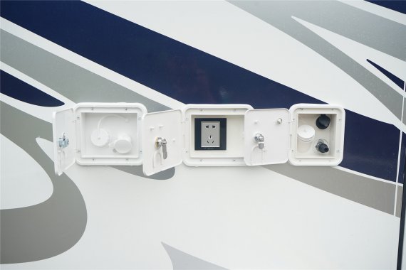 瑞弗最貴的房車,貼心體現在各個方面,瑞弗S820進口雙拓展房車 瑞弗最貴的房車,貼心體現在各個方面,瑞弗S820進口雙拓展房車